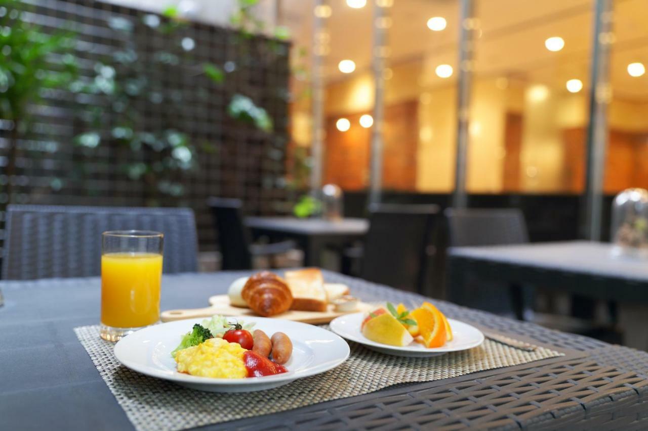 Hotel Wbf Shinsaibashi Ōsaka Extérieur photo
