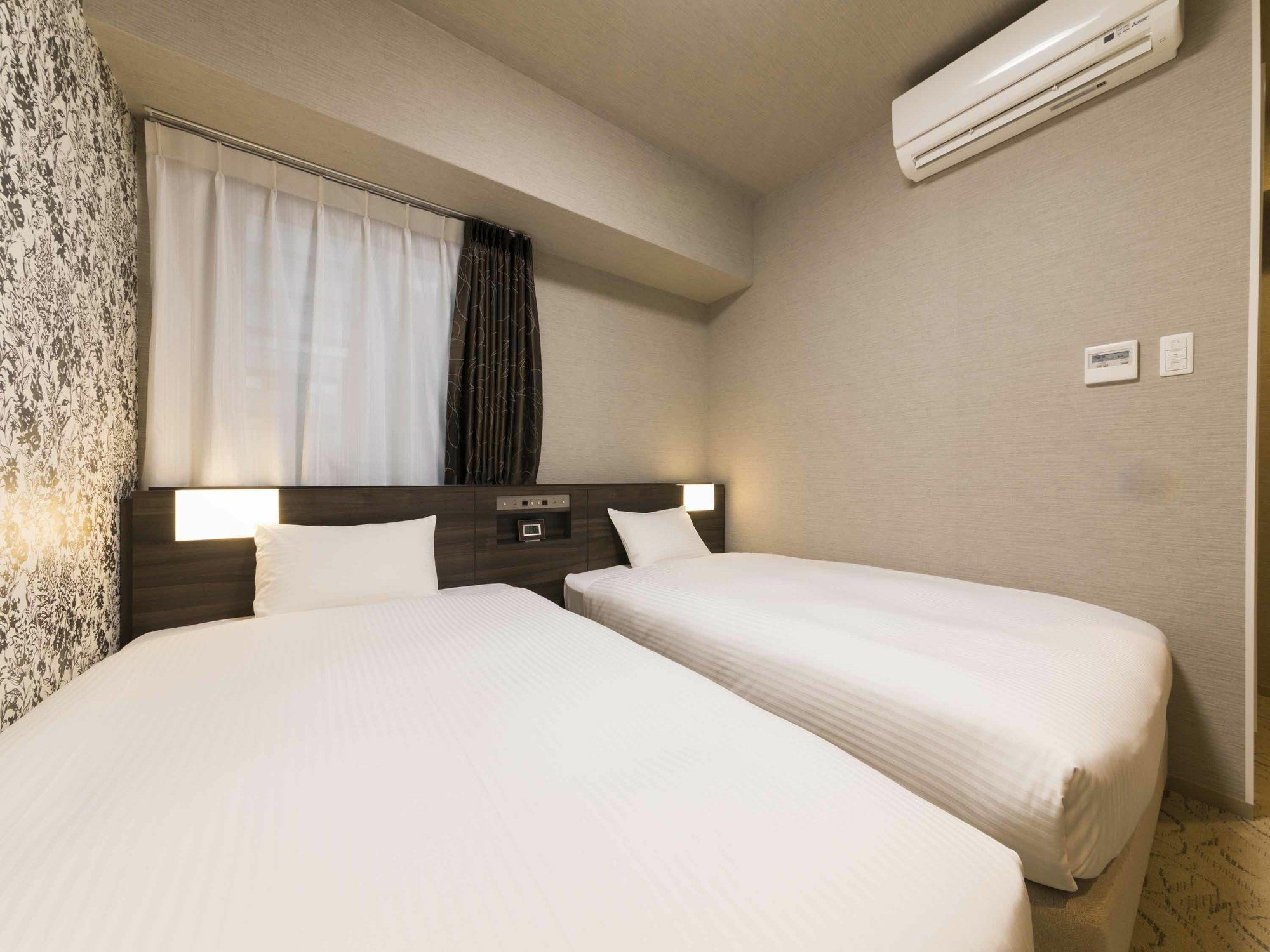 Hotel Wbf Shinsaibashi Ōsaka Extérieur photo