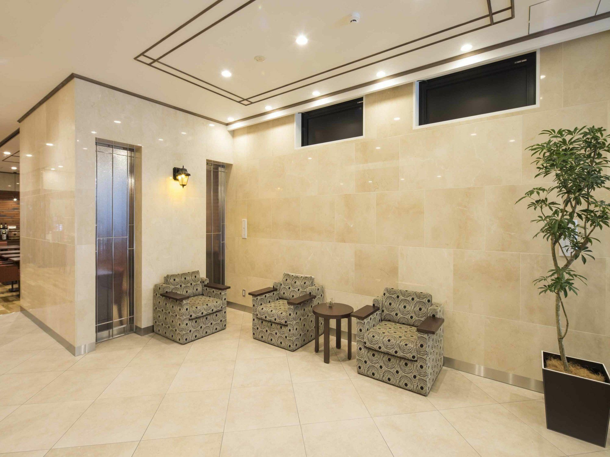 Hotel Wbf Shinsaibashi Ōsaka Extérieur photo