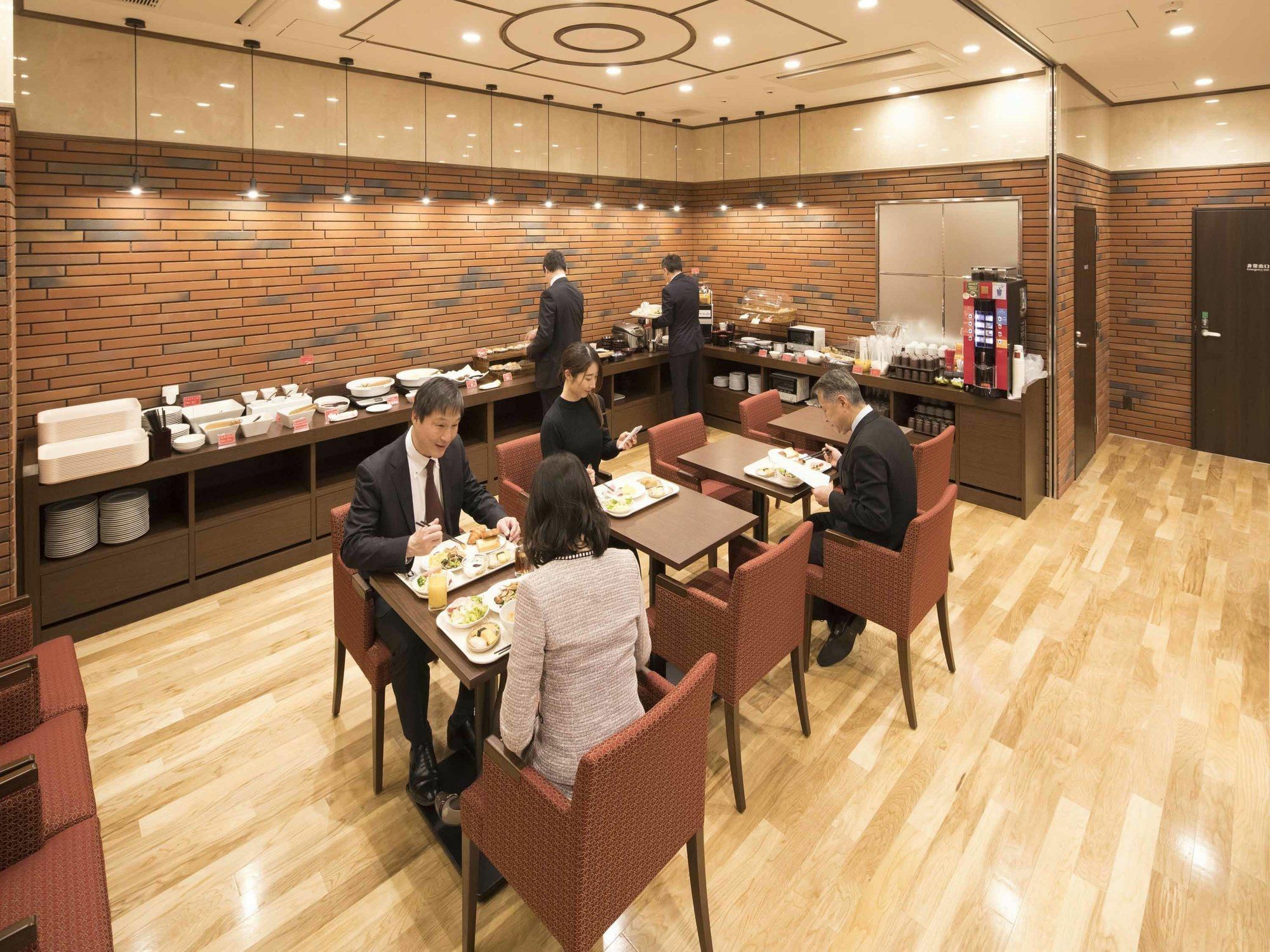 Hotel Wbf Shinsaibashi Ōsaka Extérieur photo