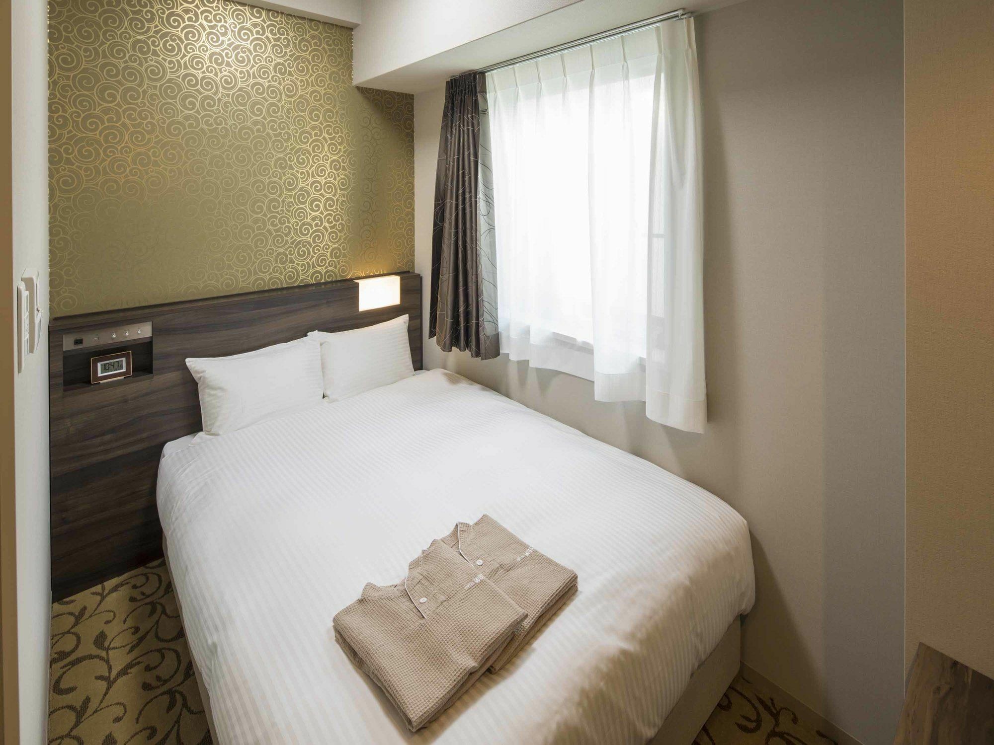 Hotel Wbf Shinsaibashi Ōsaka Extérieur photo