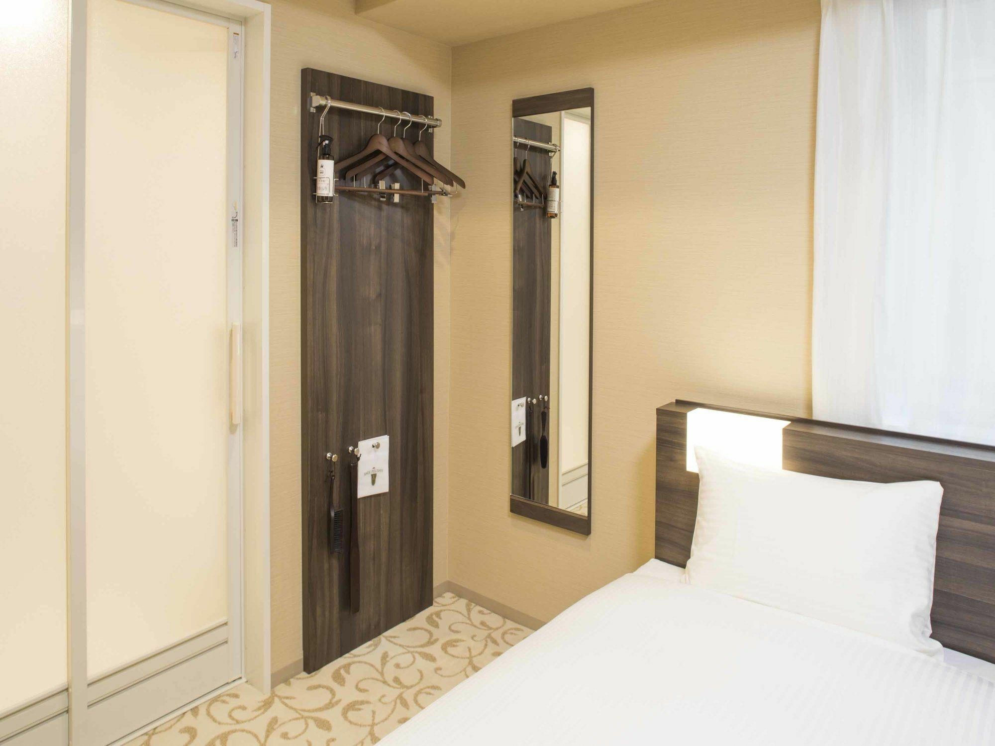 Hotel Wbf Shinsaibashi Ōsaka Extérieur photo