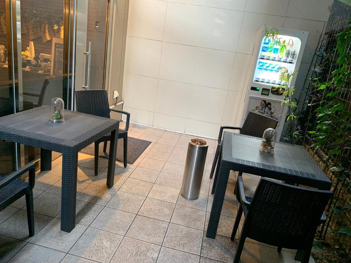 Hotel Wbf Shinsaibashi Ōsaka Extérieur photo